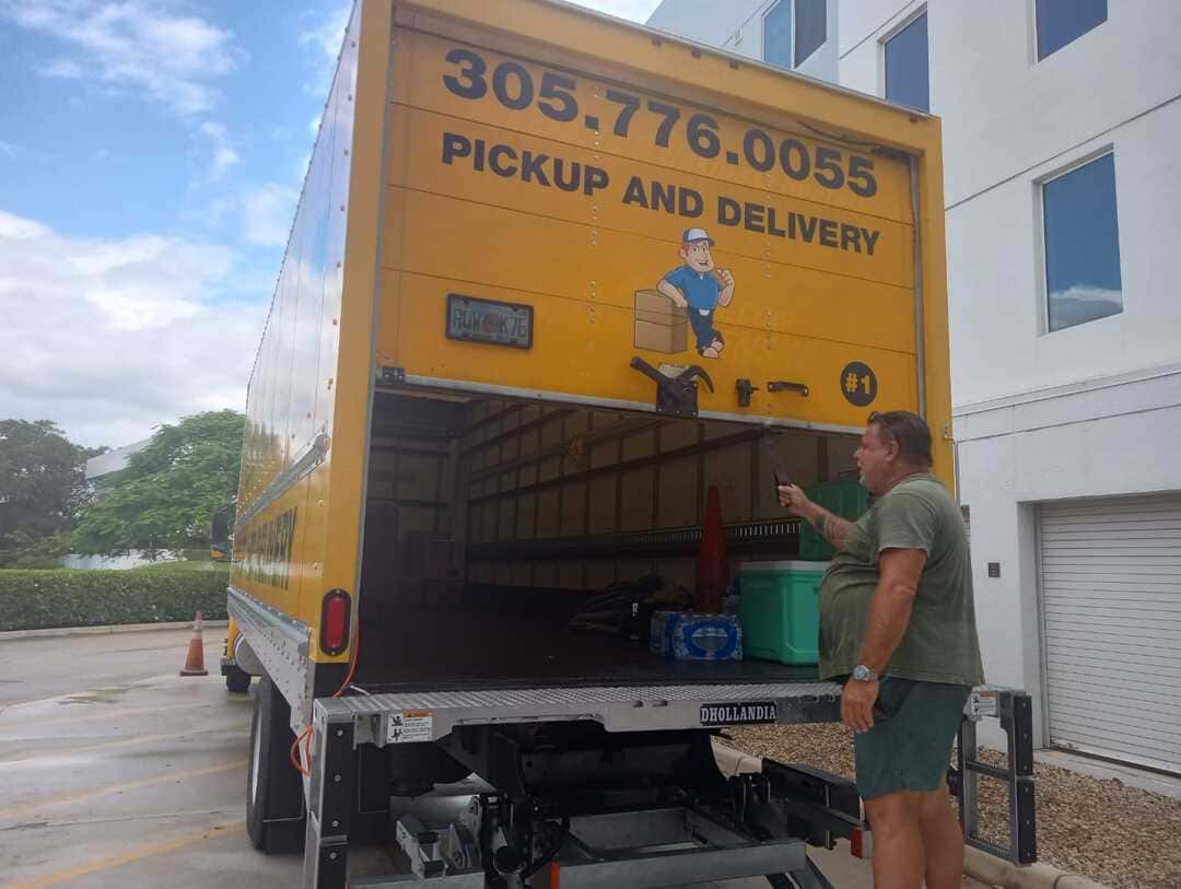 Miami moving company, local movers Miami, home moving Miami, apartment moving Miami, business moving Miami, pickup and delivery Miami, affordable moving company Miami, residential movers Miami, professional movers Miami, stress-free moving Miami